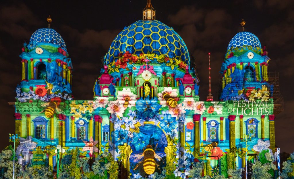 Türk Hava Yolları ile  Lyon Işık Festivali